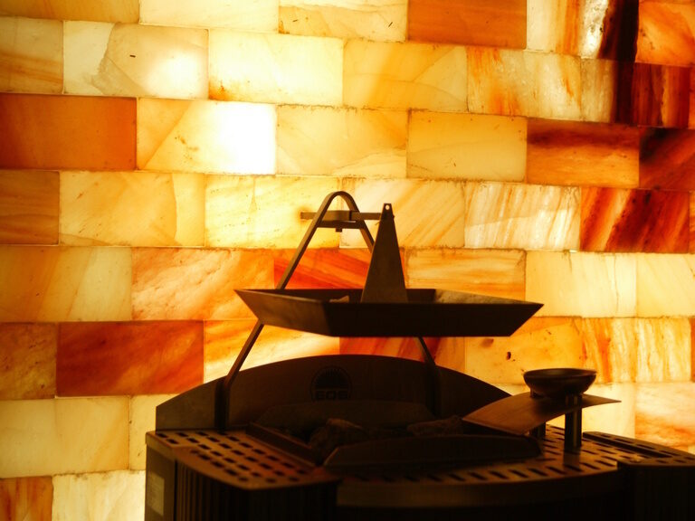 Himalaya Sauna mit wohltuender Tiefenwärme im Hotel Der Heidehof in Ingolstadt